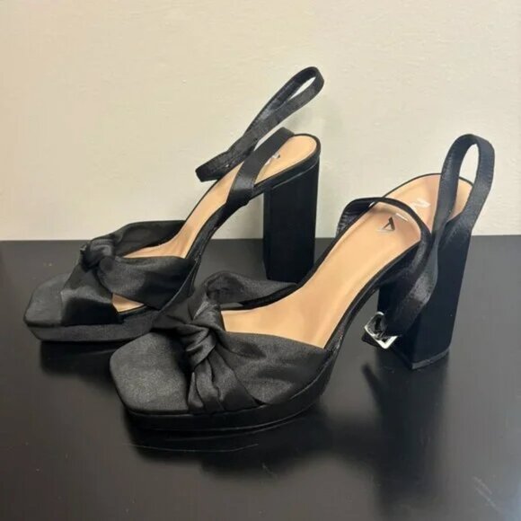 MIA | Aliciana Satin Knot Platform Women's Heels - Picture 4 of 6